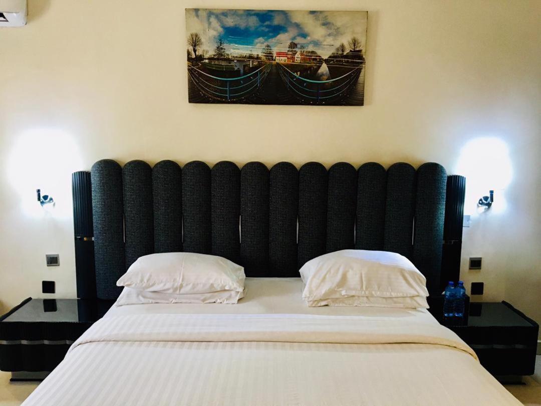אבוג'ה Summerset Continental Hotel Maitama By T E L E Hospitality מראה חיצוני תמונה