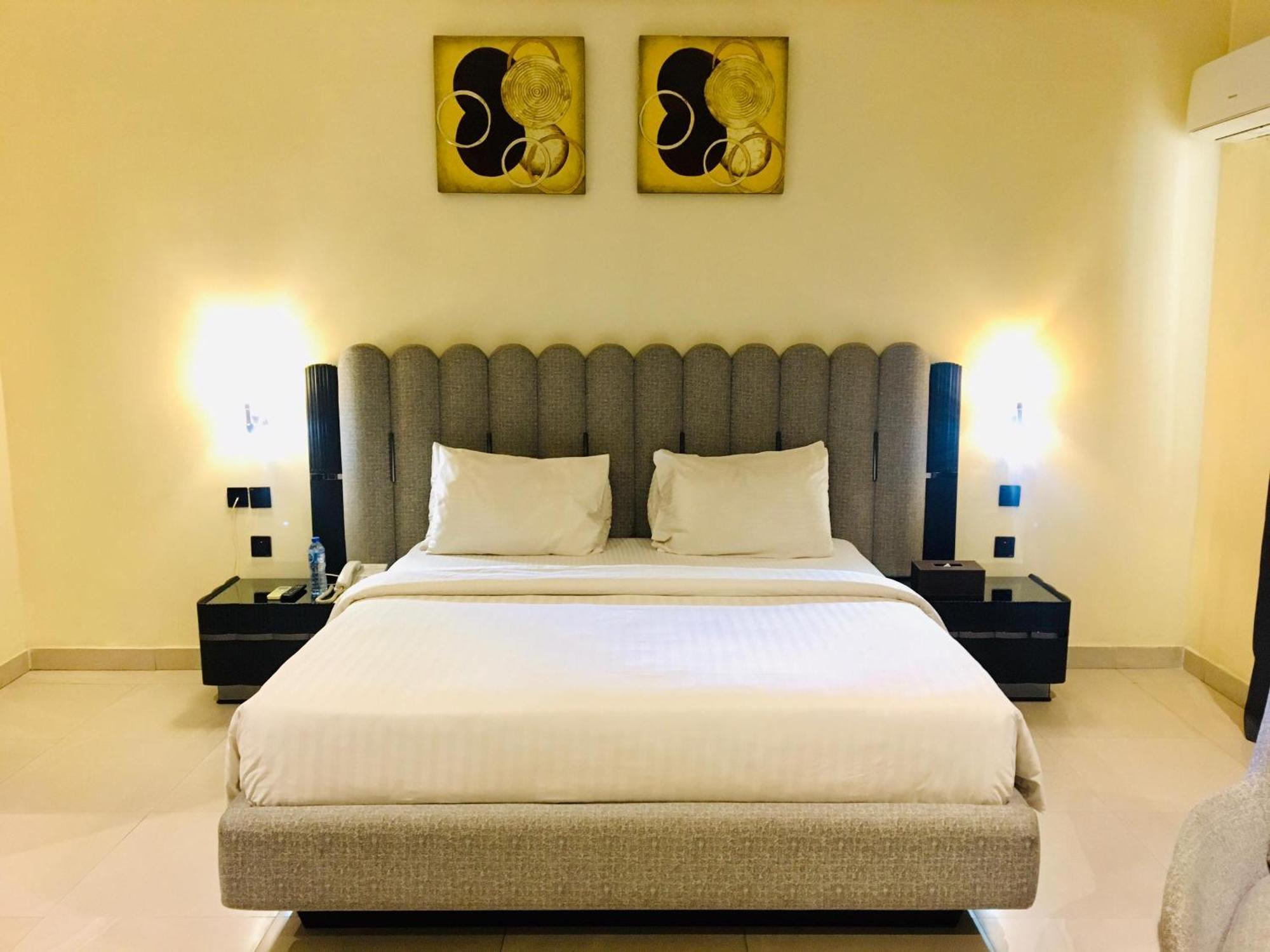 אבוג'ה Summerset Continental Hotel Maitama By T E L E Hospitality מראה חיצוני תמונה