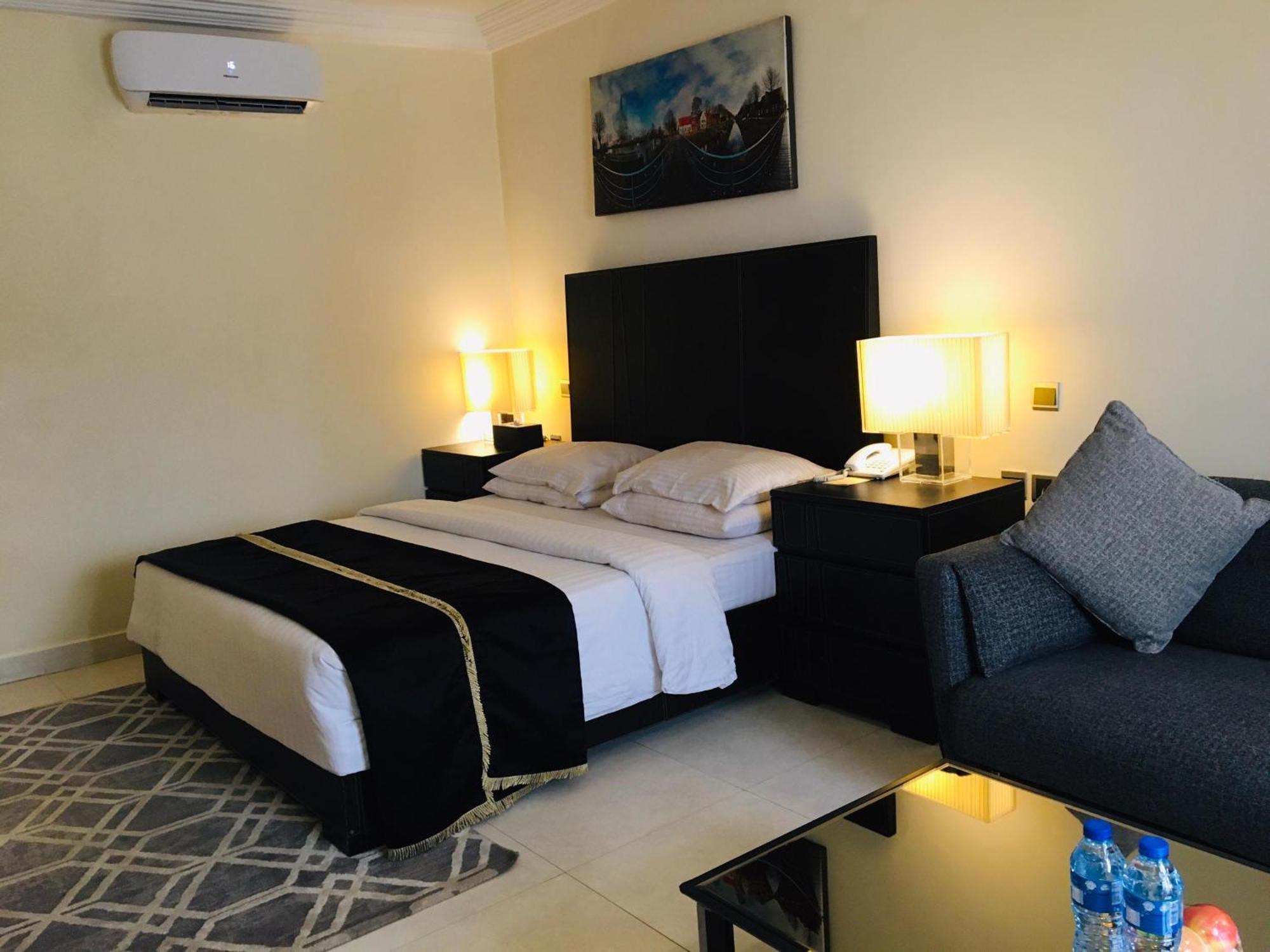 אבוג'ה Summerset Continental Hotel Maitama By T E L E Hospitality מראה חיצוני תמונה
