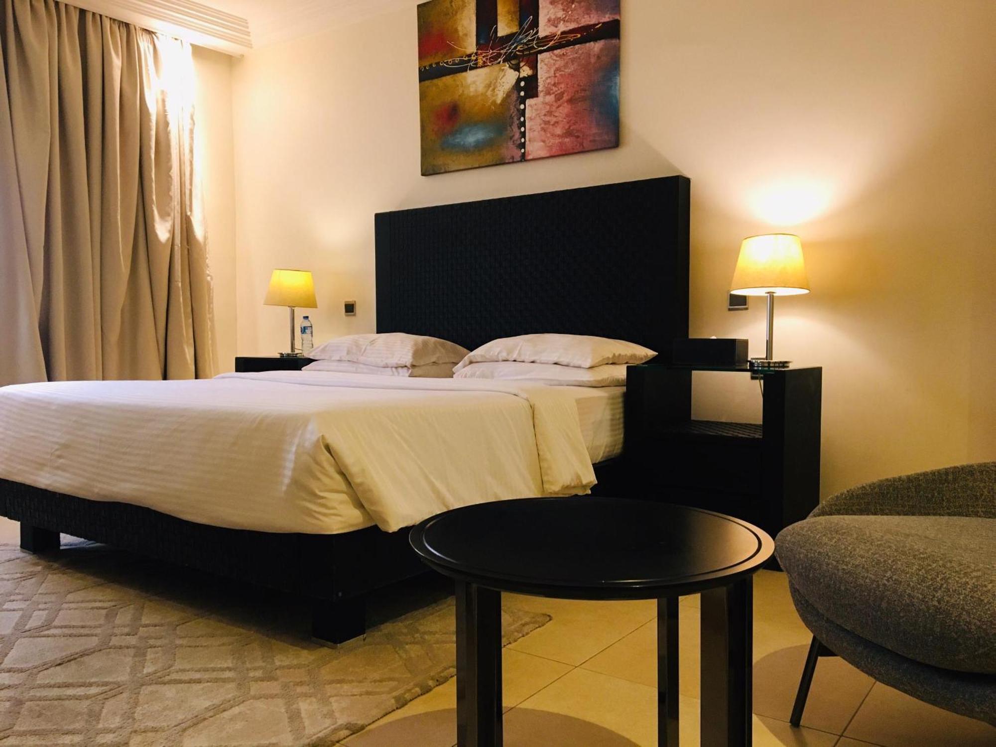 אבוג'ה Summerset Continental Hotel Maitama By T E L E Hospitality מראה חיצוני תמונה