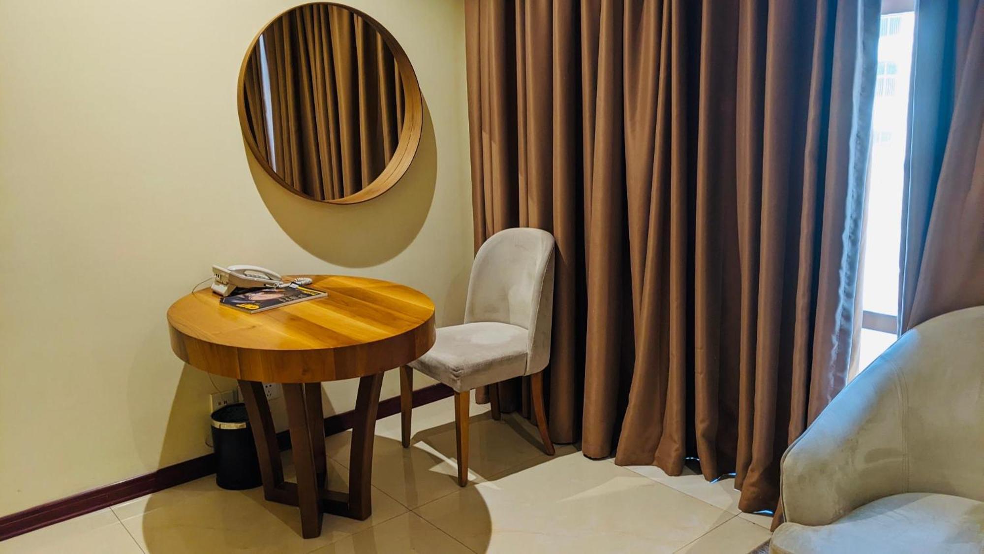 אבוג'ה Summerset Continental Hotel Maitama By T E L E Hospitality מראה חיצוני תמונה