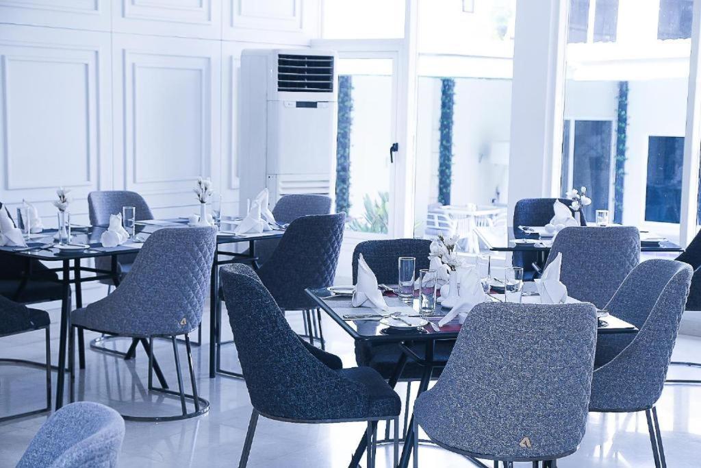 אבוג'ה Summerset Continental Hotel Maitama By T E L E Hospitality מראה חיצוני תמונה